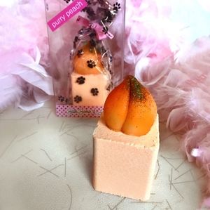 PURRY PEACH BATH BOMB